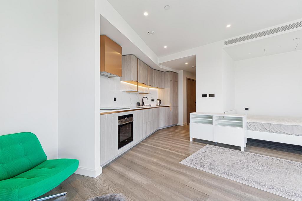 Apartment in London - View 5