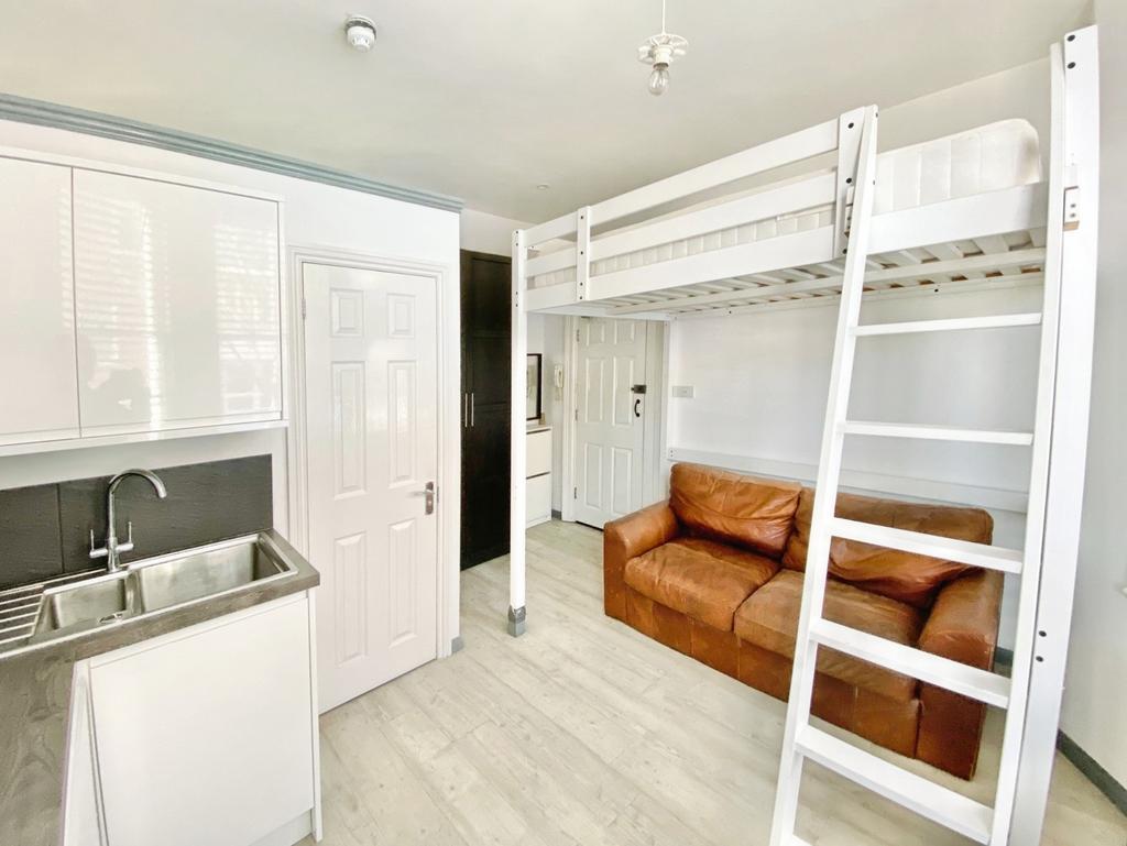 Apartment in East Sussex - View 4