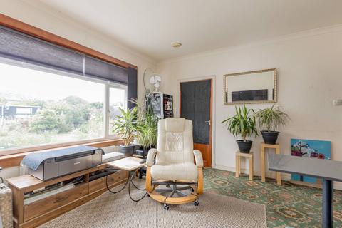 2 bedroom semi-detached bungalow for sale, Fillyside Terrace, Edinburgh EH7