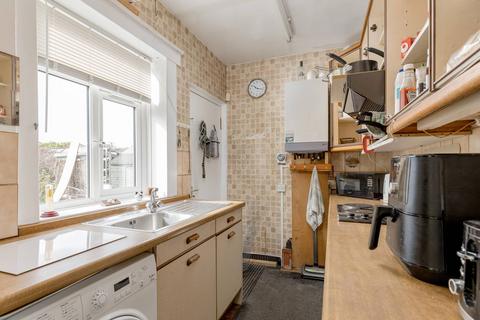 2 bedroom semi-detached bungalow for sale, Fillyside Terrace, Edinburgh EH7
