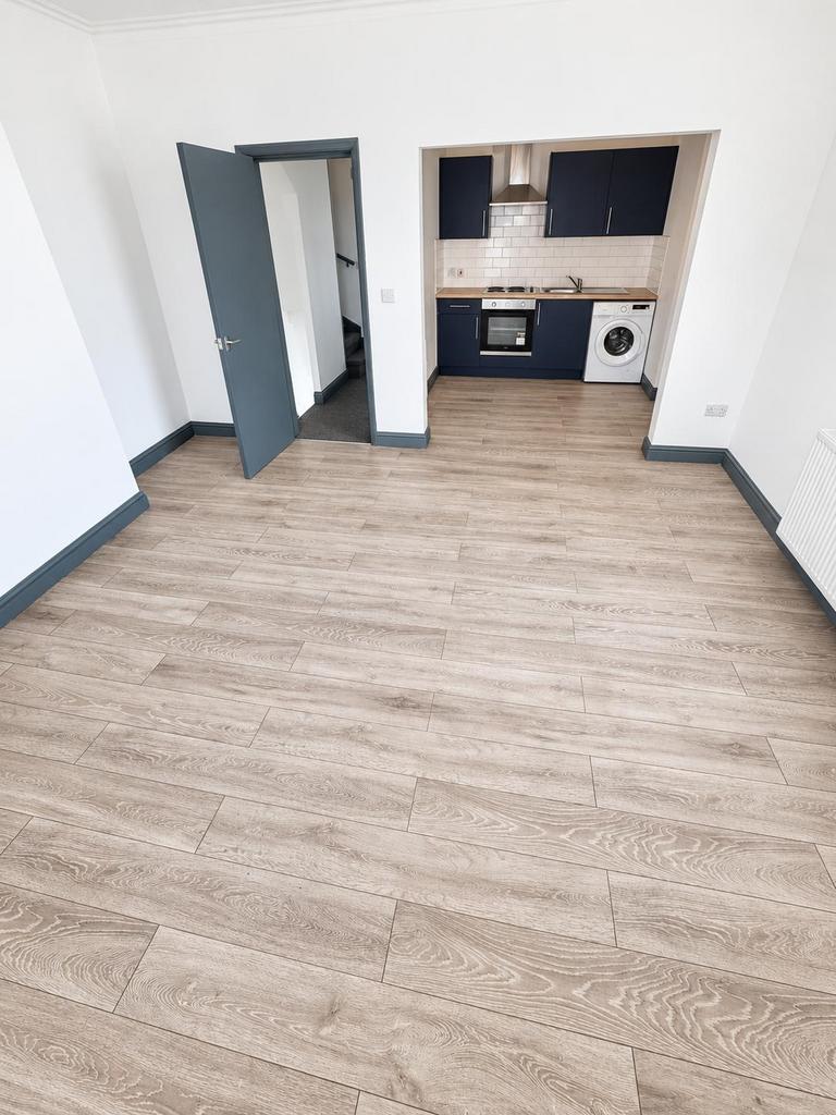 Apartment in Leeds - View 2