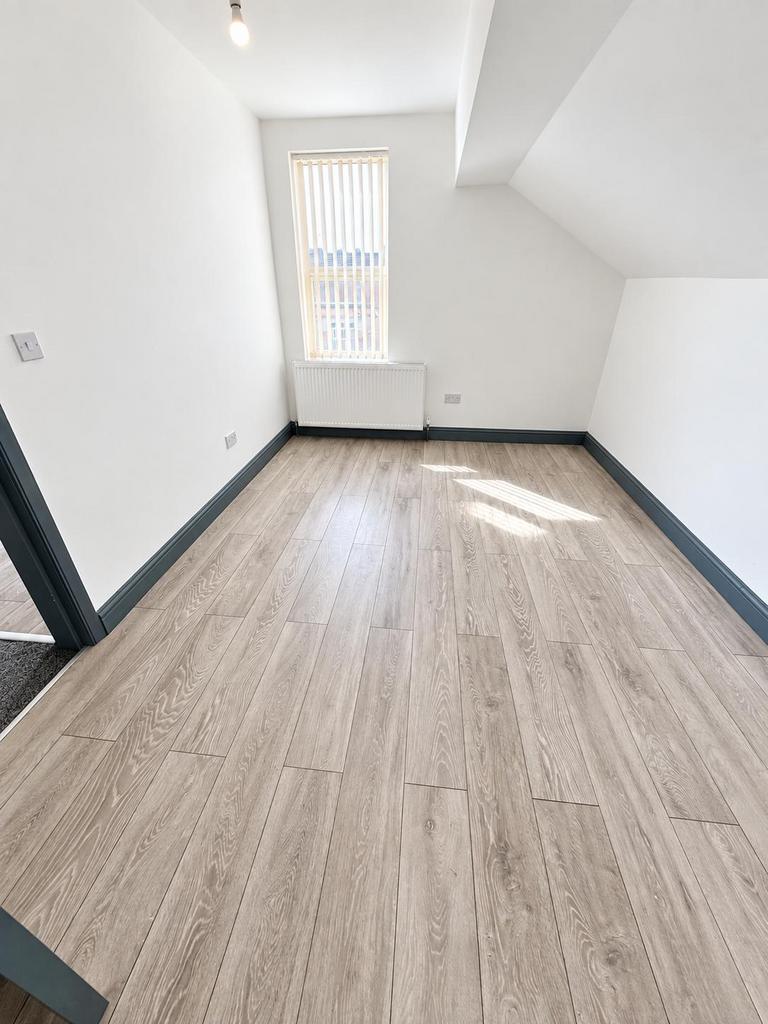 Apartment in Leeds - View 4