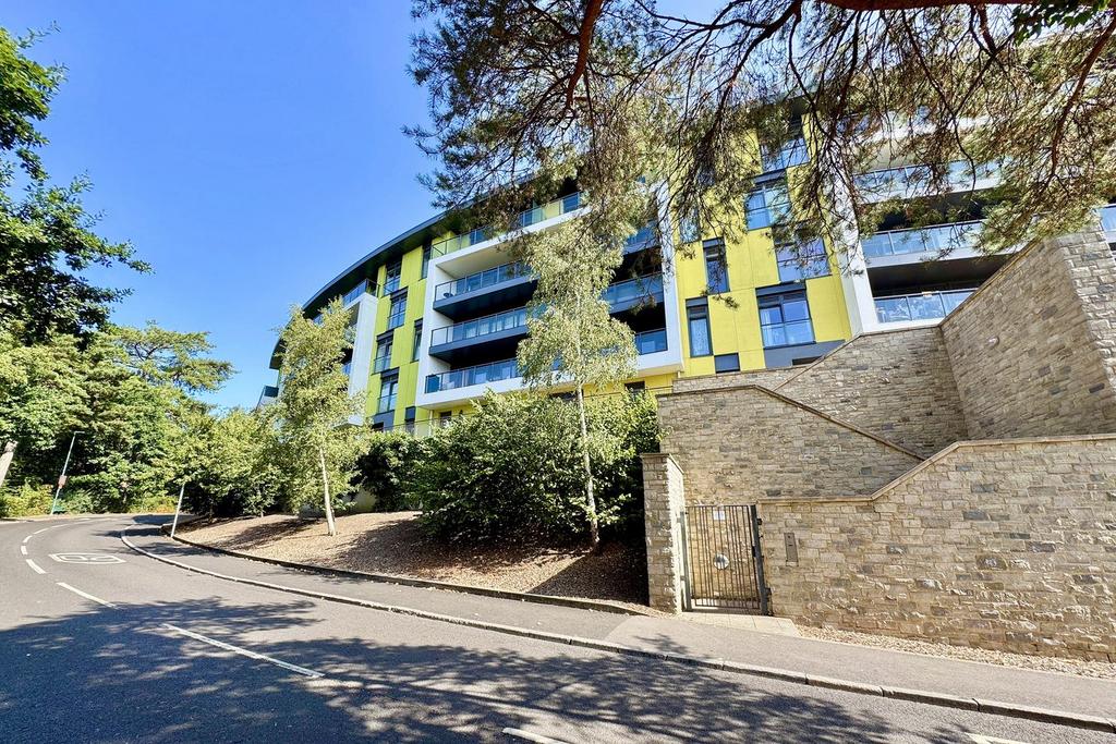 Apartment in Bournemouth - View 2