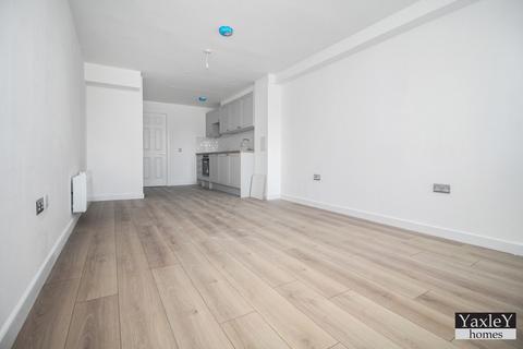 2 bedroom apartment to rent, 49 Braintree Road, Witham CM8