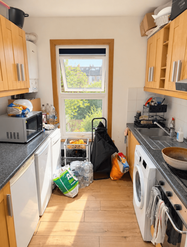 Apartment in London - View 3