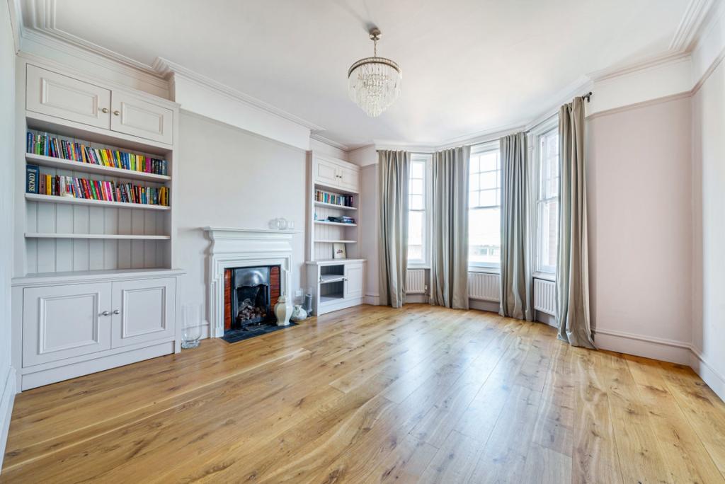 Apartment in London - View 2