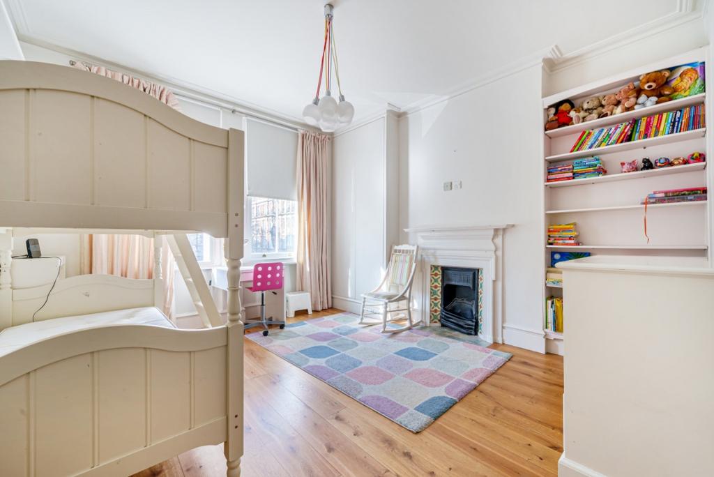 Apartment in London - More