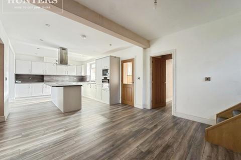 4 bedroom detached house for sale, Milton Road, Hoyland, Barnsley