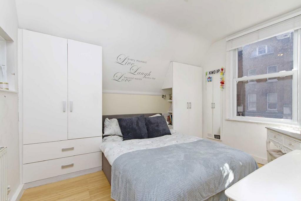 Apartment in London - View 4