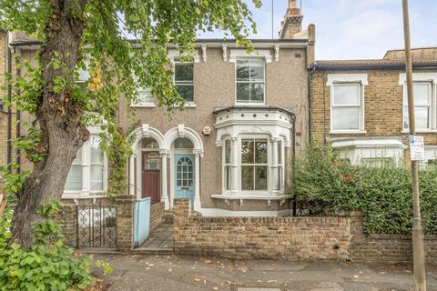 3 bedroom duplex for sale, Humber Road, London