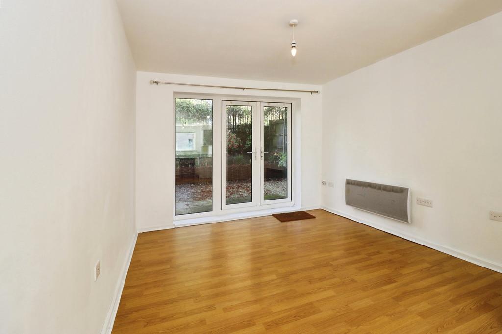 Apartment in Bristol - View 3