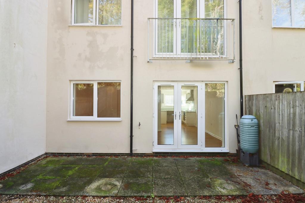 Apartment in Bristol - More