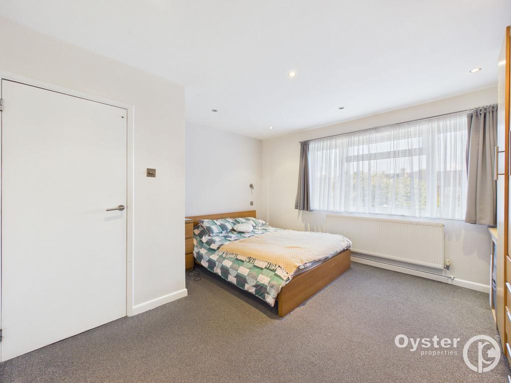 Apartment in London, Stanmore - View 4