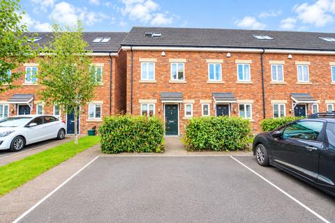 3 bedroom terraced house to rent, The Hollies, Chester, Cheshire, CH1