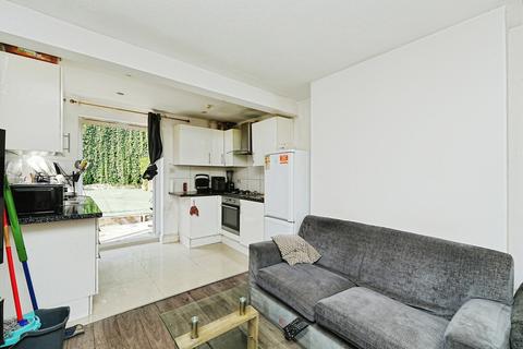3 bedroom terraced house for sale, Kangley Bridge Road, London, SE26