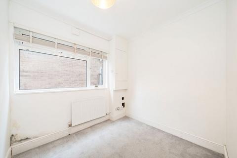 undefined, Kingston Road, Kingston Upon Thames KT1