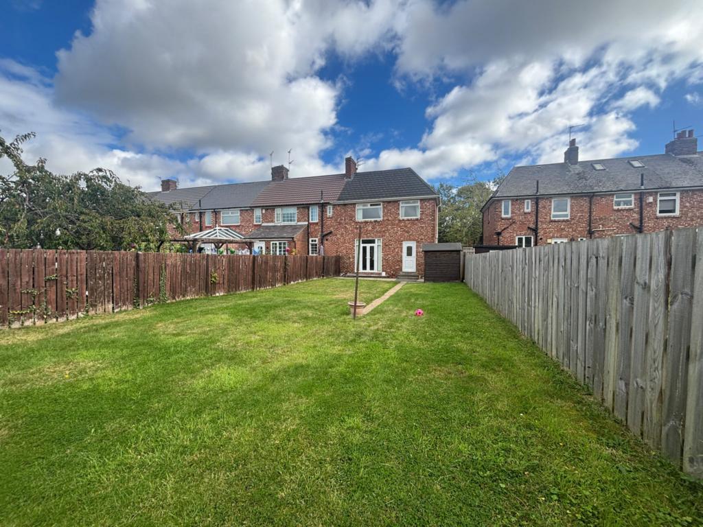 House in Newcastle upon Tyne, Tyne and Wear - More