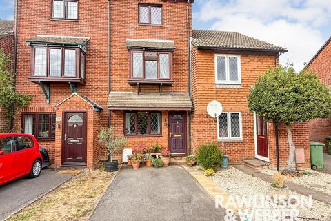 Kings Chase, East Molesey KT8
