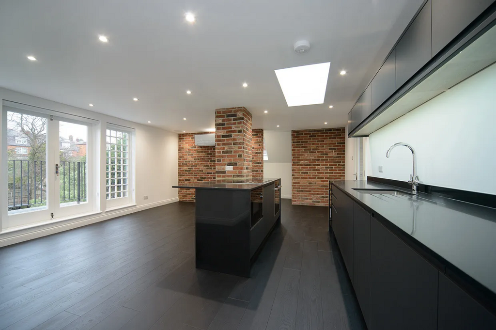 Apartment in London - View 3