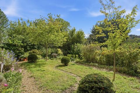 3 bedroom semi-detached house for sale, The Readens, Banstead