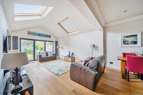 undefined, Chatham Road, Kingston Upon Thames, KT1