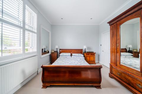 undefined, Chatham Road, Kingston Upon Thames, KT1