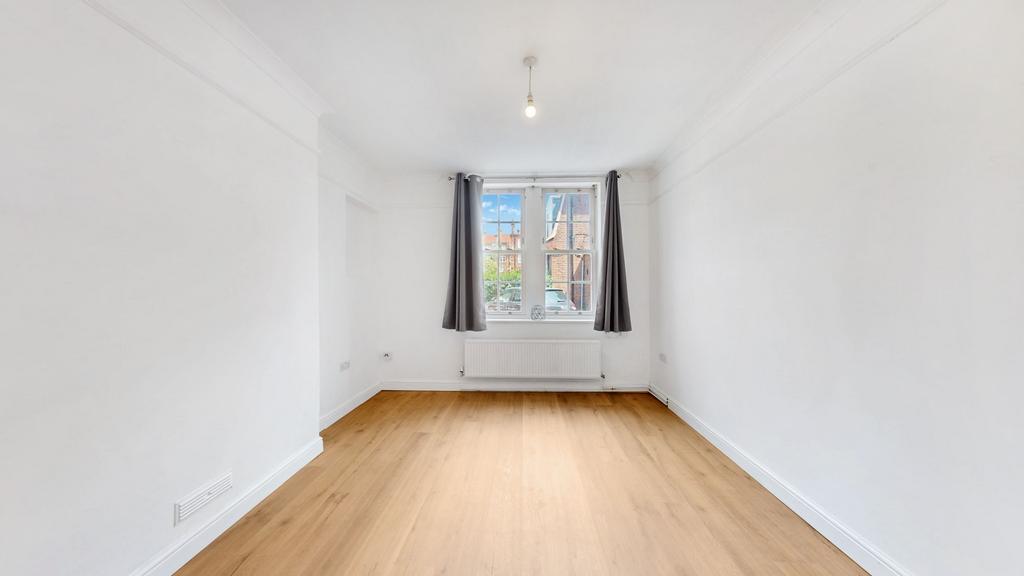 Apartment in London - View 2