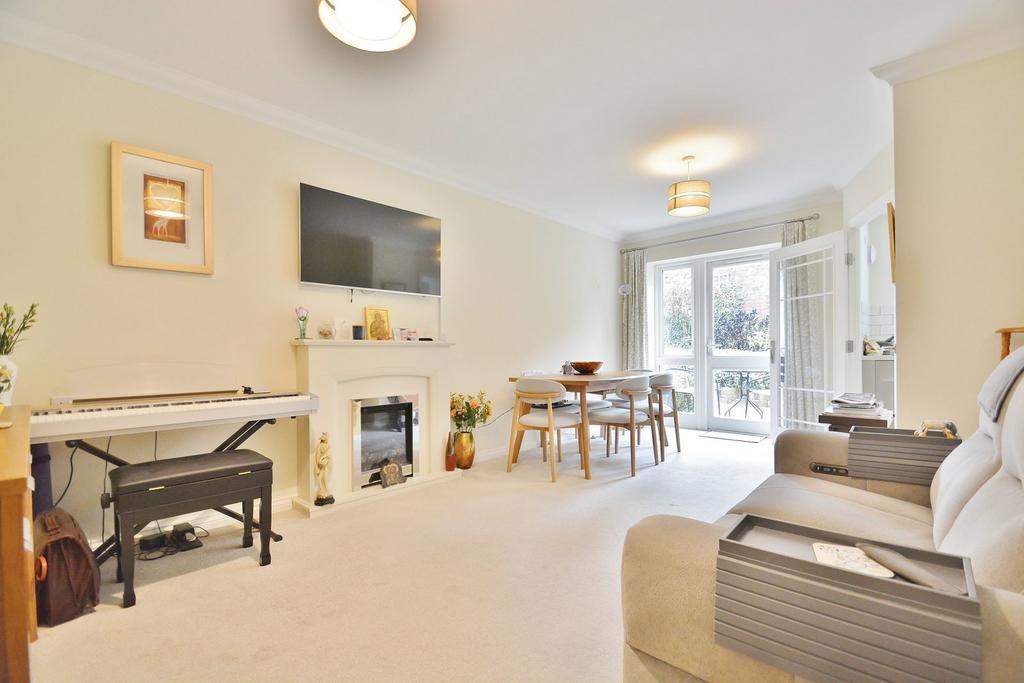 House in Thame - View 2