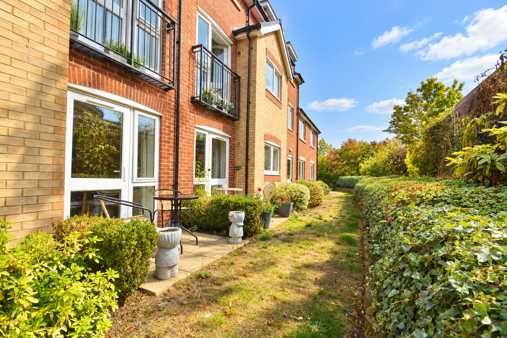 House in Thame - View 3