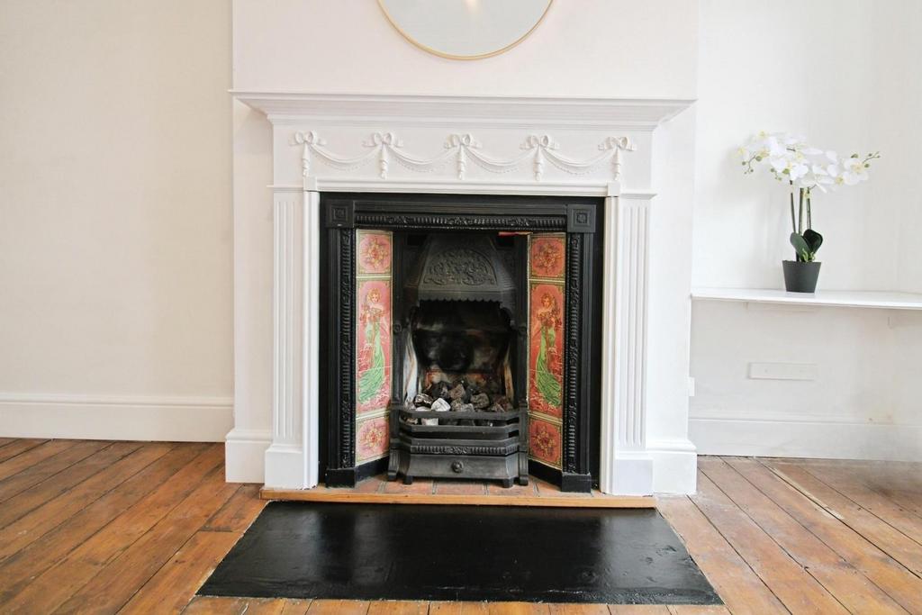 House in Abbey Wood - View 5