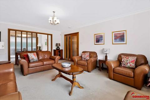 4 bedroom detached house for sale, McCallum Grove, Stewartfield, EAST KILBRIDE