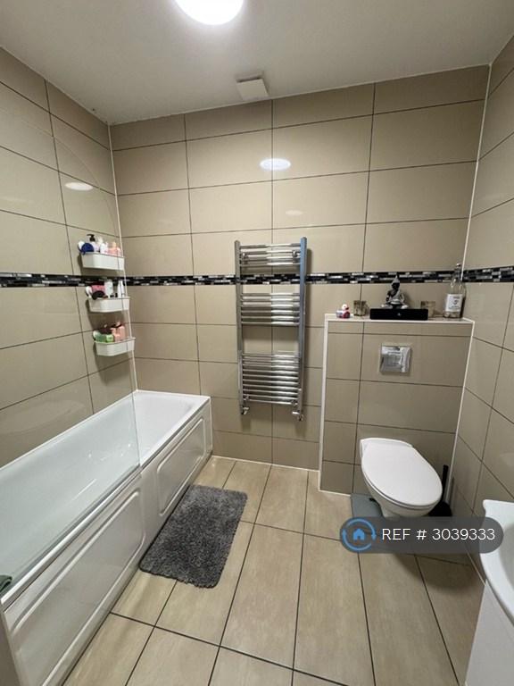 Apartment in London - View 3