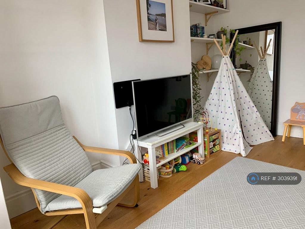 Apartment in London - View 3
