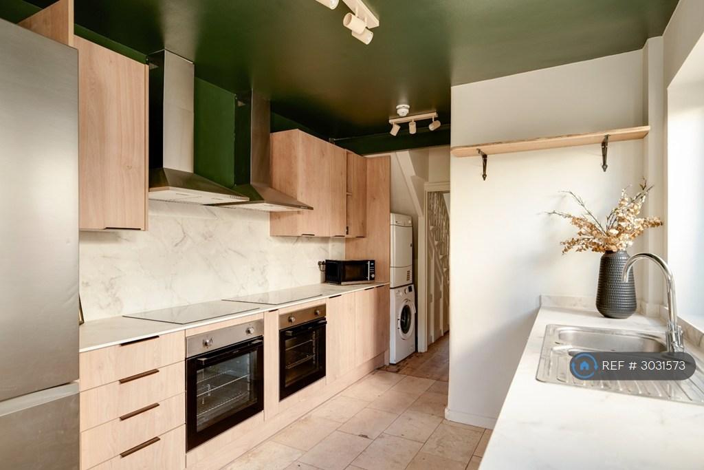 House in Bristol - View 3