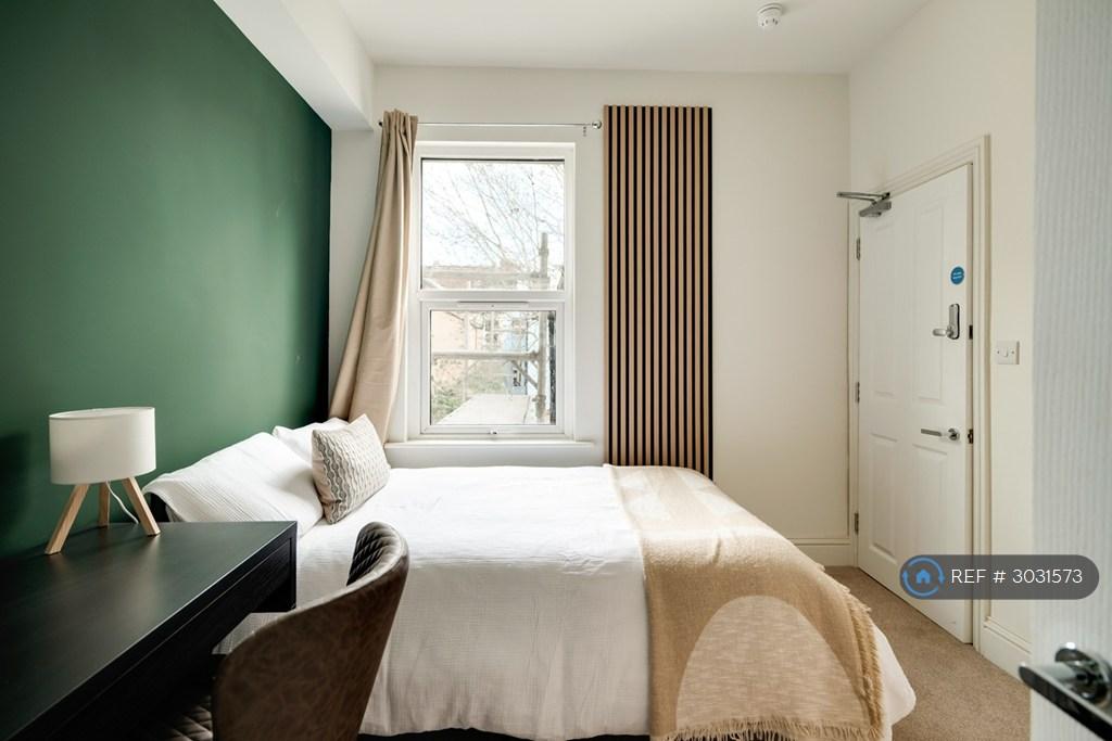 House in Bristol - View 5