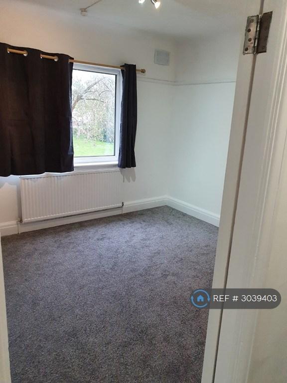 Apartment in Osterley - More