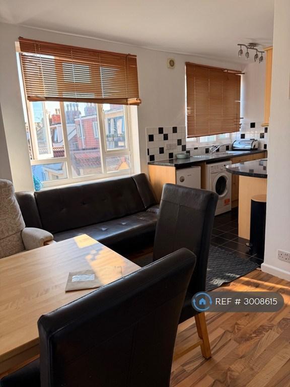 Apartment in Bristol - View 4