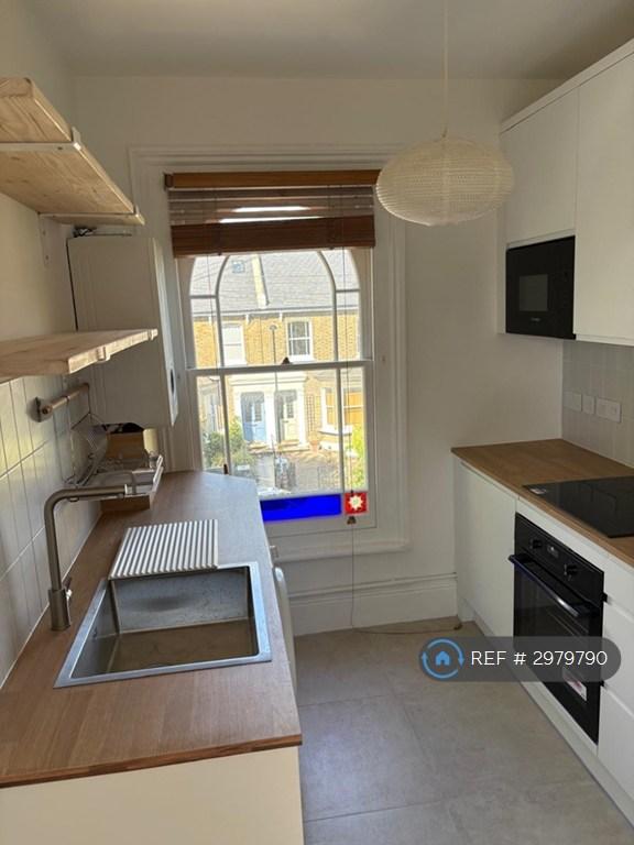 Apartment in London - View 4