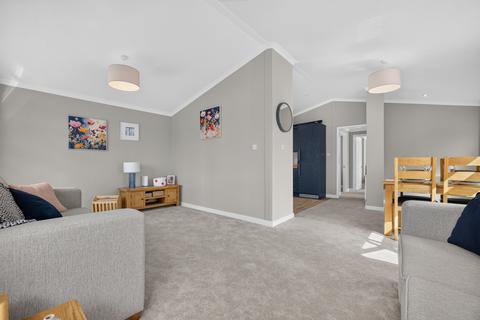 2 bedroom retirement property for sale, 40 East Court Steps, Saltmarshe Castle Park, Hereford, HR7
