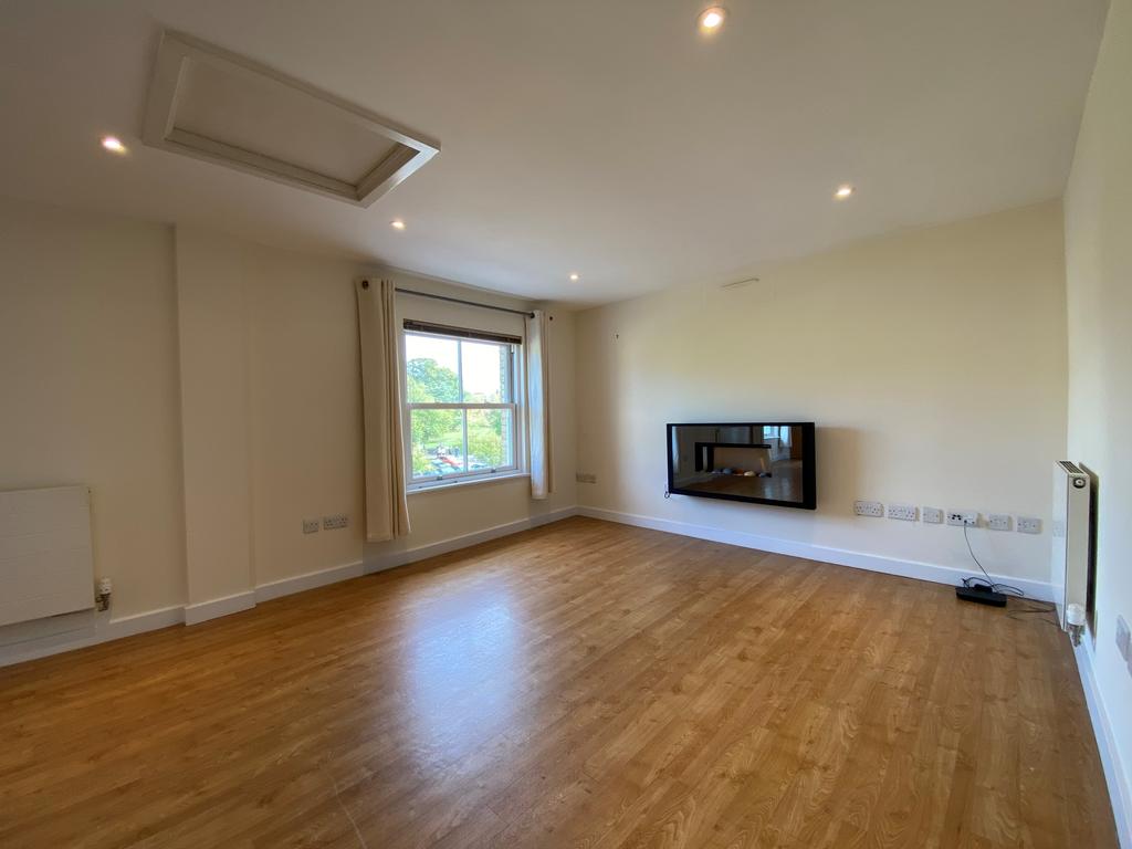 Apartment in Cambridge - More