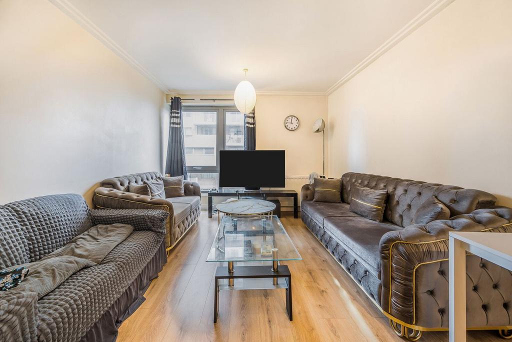 Apartment in London - View 3