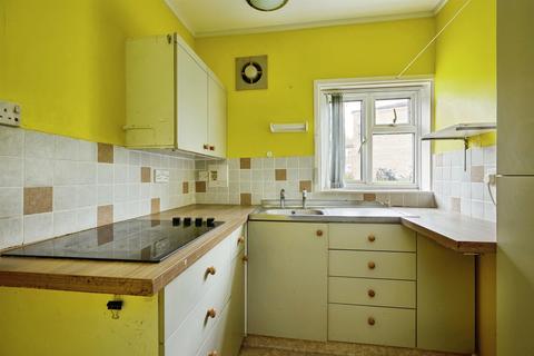 2 bedroom ground floor flat for sale, St. Edwards Court, Shaftesbury
