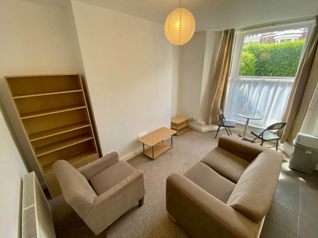 Apartment in Swansea - View 4