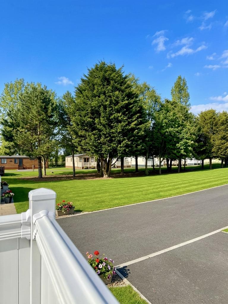 House in York, East Riding of Yorkshire - View 4