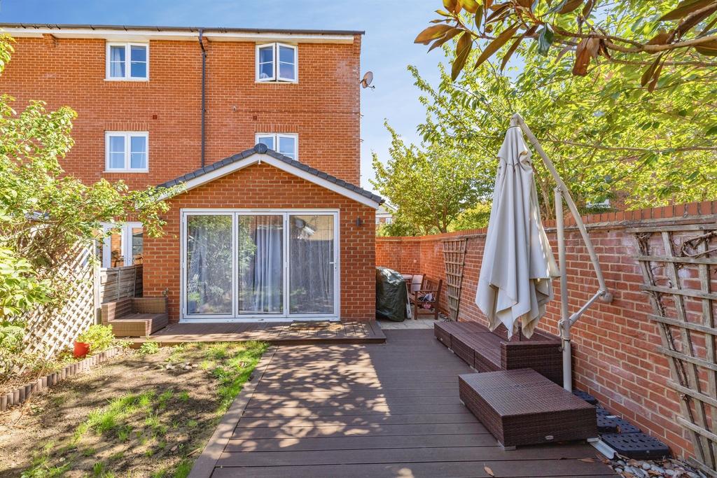 House in Watford - View 4