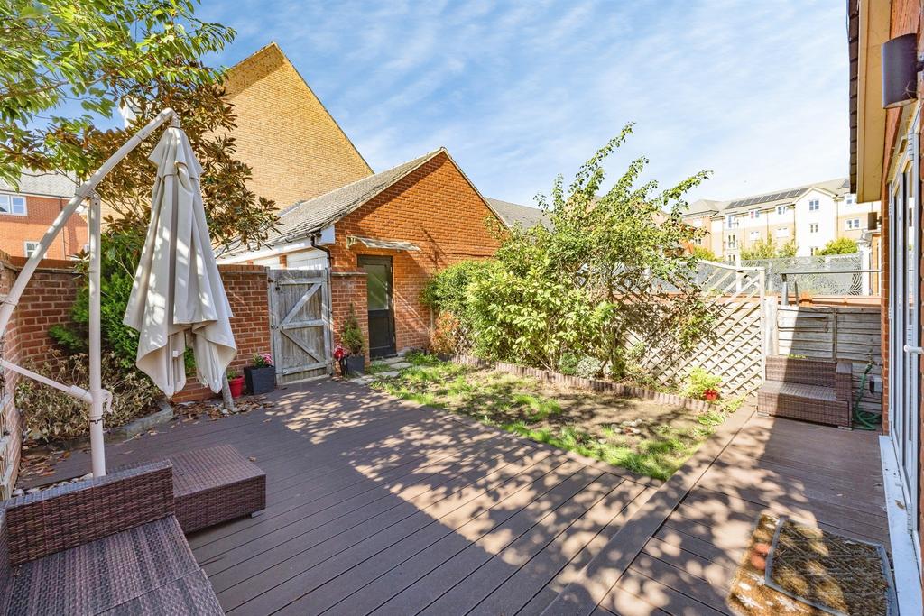 House in Watford - View 5