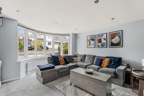 3 bedroom detached house for sale, Grove End Road, Farnham, Surrey, GU9