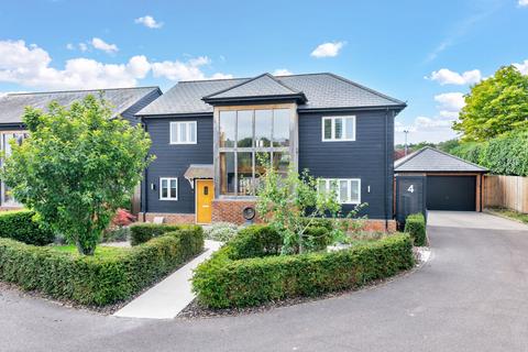 4 bedroom detached house for sale, Half Acre, Royston SG8