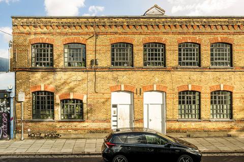 2 bedroom flat for sale, Godman Road, London SE15