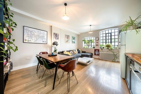 2 bedroom flat for sale, Godman Road, London SE15